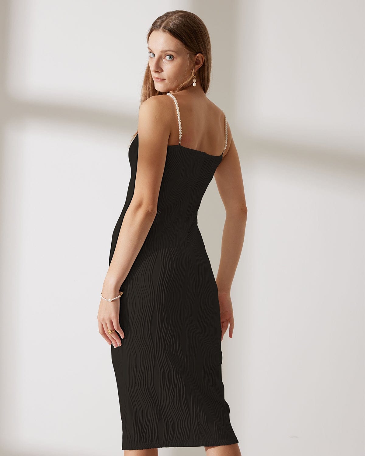 Black ripple texture suspender dress