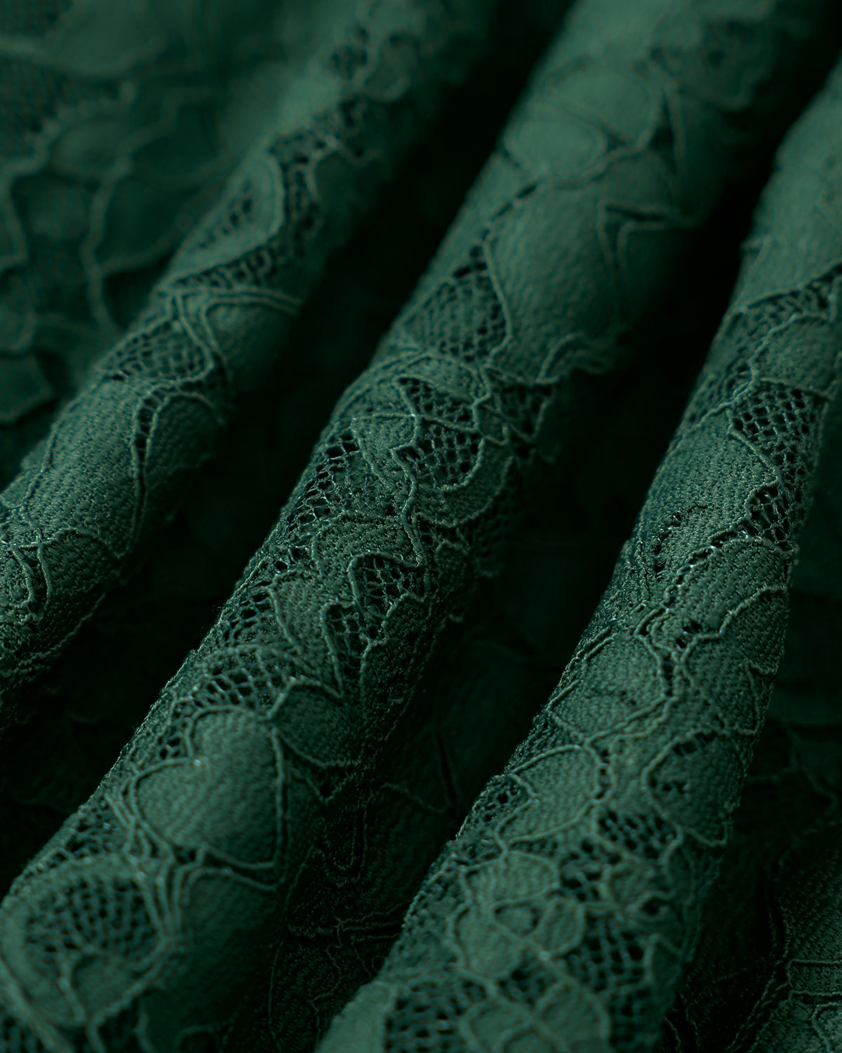 Green Sweetheart Neck Lace Maxi Dress