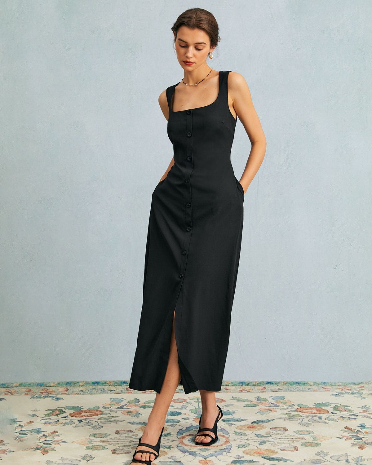 Black U-Neck Tie Sleeveless Maxi Dress