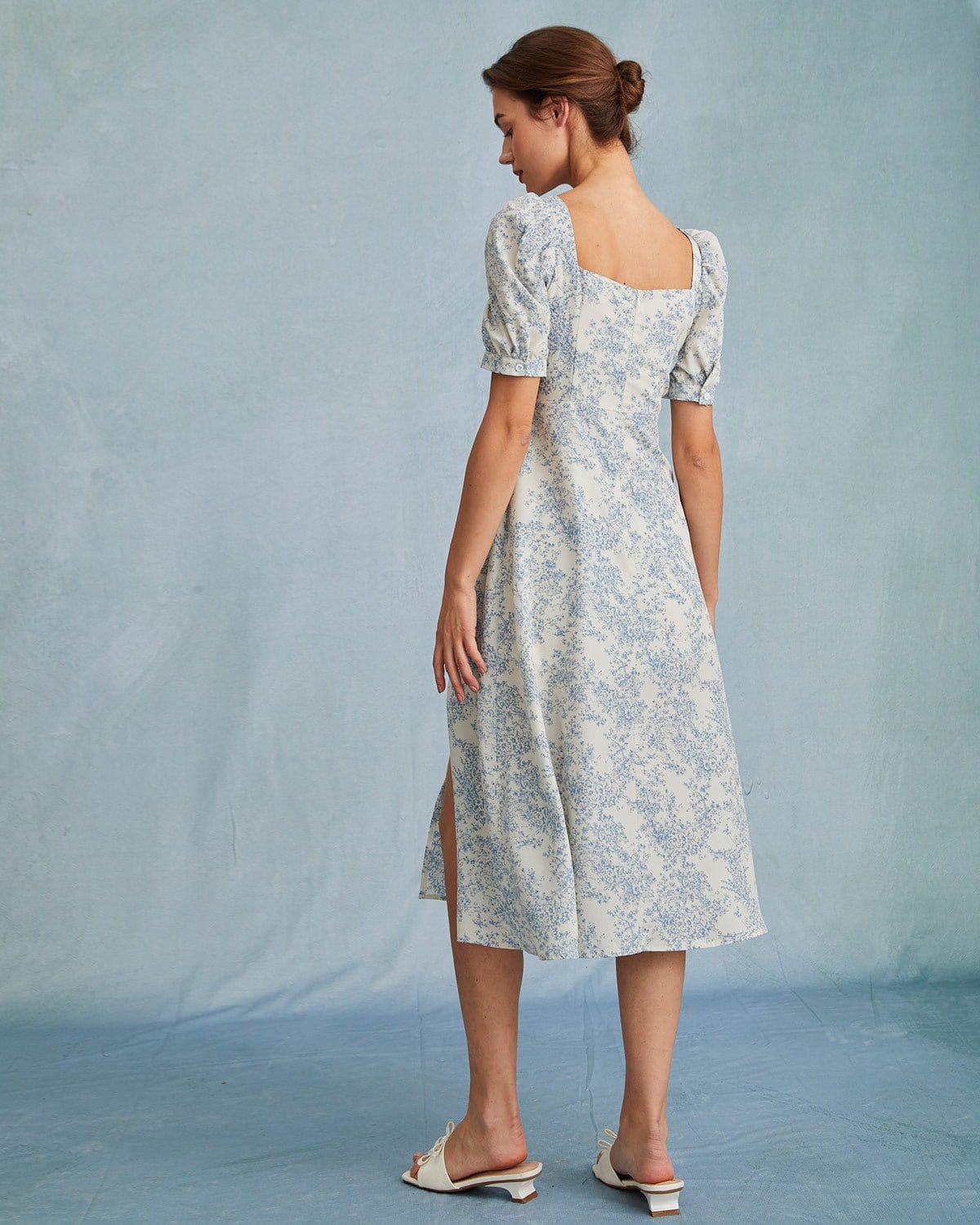 Blue Sweetheart Neck Puff Sleeve Floral Midi Dress